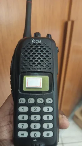 Rádio ICom ICF40 UHF completos 20 baterias reservas carregador VALOR 550 cada um