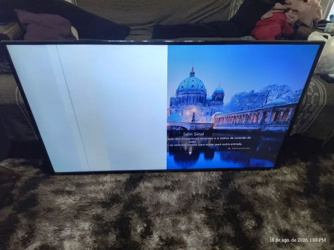 Tv LG 65 polegadas com defeito na tela para concerto ou retirar peças