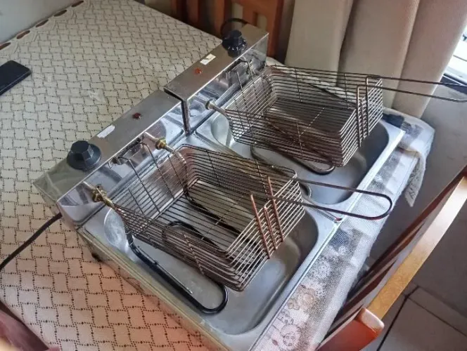 Fritadeira Dupla Inox 2 Cubas com Cestos
