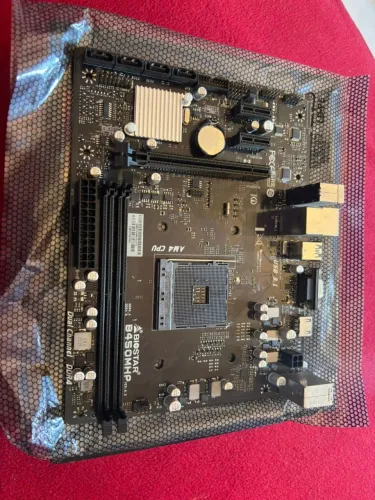 Placa Mãe Biostar B450mhp Chipset B450 Amd Am4 Matx Ddr4 Cor Preto