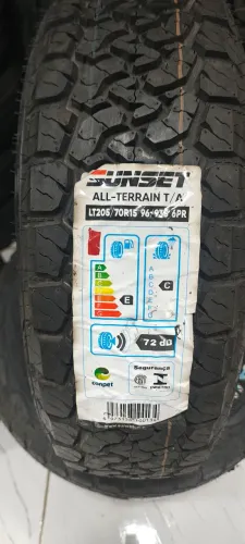 Pneu 205/65/16.215/55/17. 205/4//17. 225/75/16c.