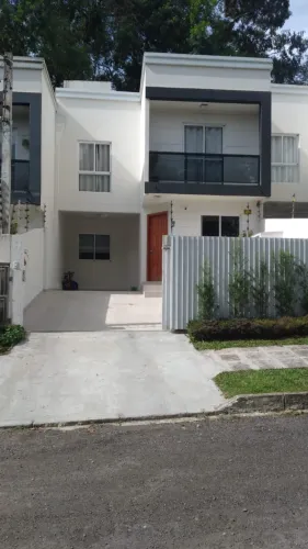 Excelente Sobrado para locação no Barreirinha 