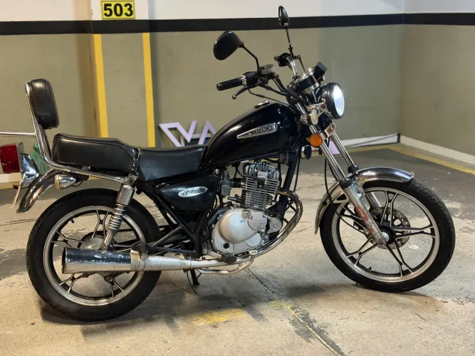 Suzuki intruder 125 30 000km impecável!!
