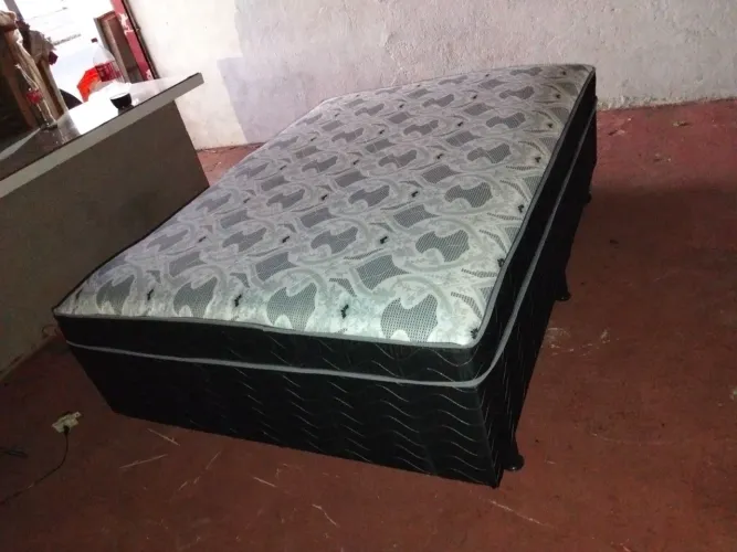Cama de casal, unibox.