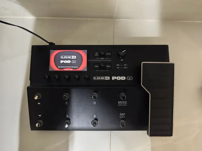 Pedaleira Line 6 POD Go ? Estado de Nova, Pouquíssimo Uso