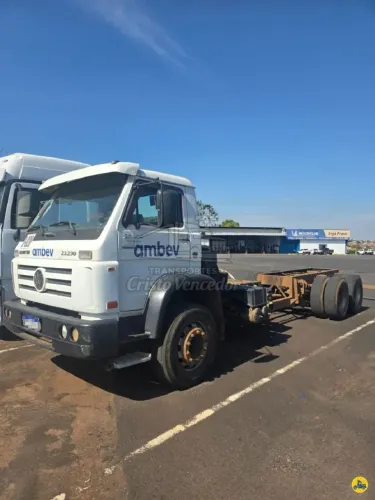 VW 23 230 2018 6x2.
