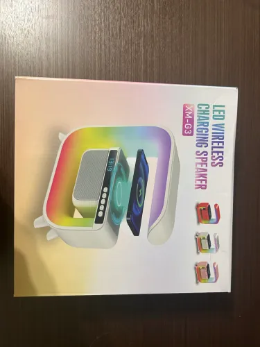 Luminária G-Speaker RGB 4 em 1 - Caixa de Som, Carregador por Indução e Relógio