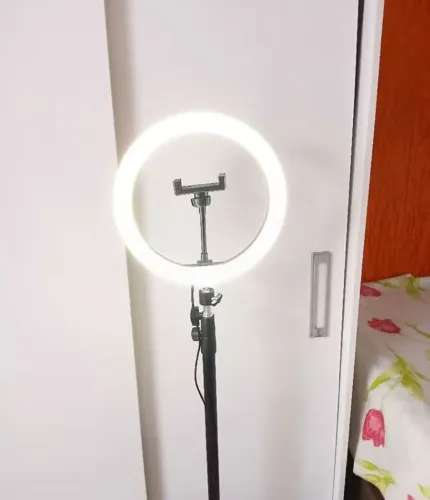 Ring Light iluminador 10 polegadas com tripé