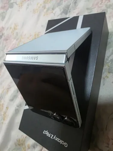 Samsung Galaxy Z Flip 7 512 Gb
