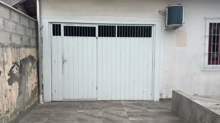 Portão de garagem de ferro, modelo basculante