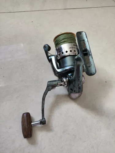 Molinete Falcon 3000