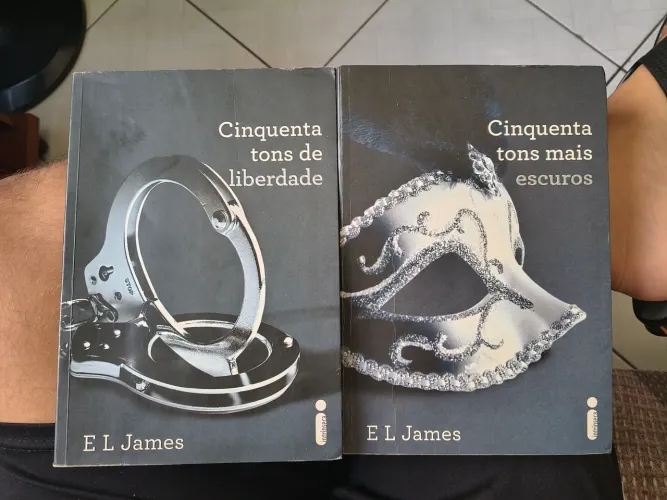 Cinquenta tons mais escuros e de liberdade