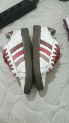 Tênis Adidas