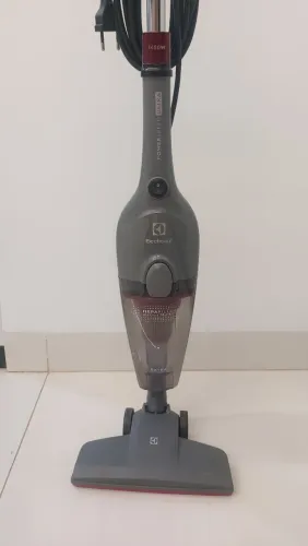 Electrolux Aspirador pó vertical 2 em 1 - 1450W Filtro HEPA Cinza 220V