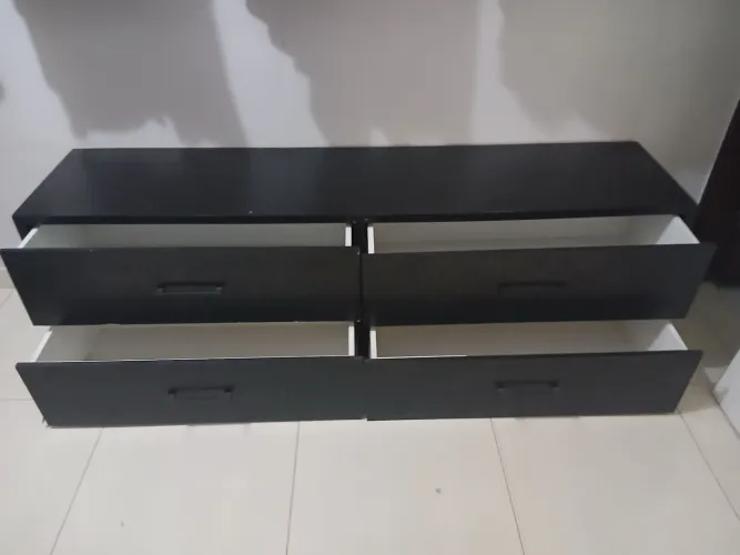 Cômoda 4 gavetas