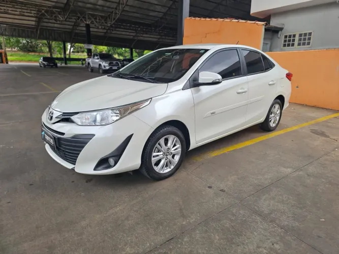 Toyota Yaris XL Sedan 1.5 Flex 16V 4P Aut. 2019