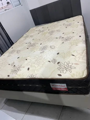 Cama casal 