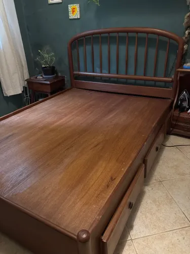 Vendo a minha casa de madeira maciça - casal