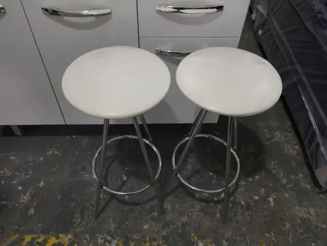 BANQUETAS ALTA