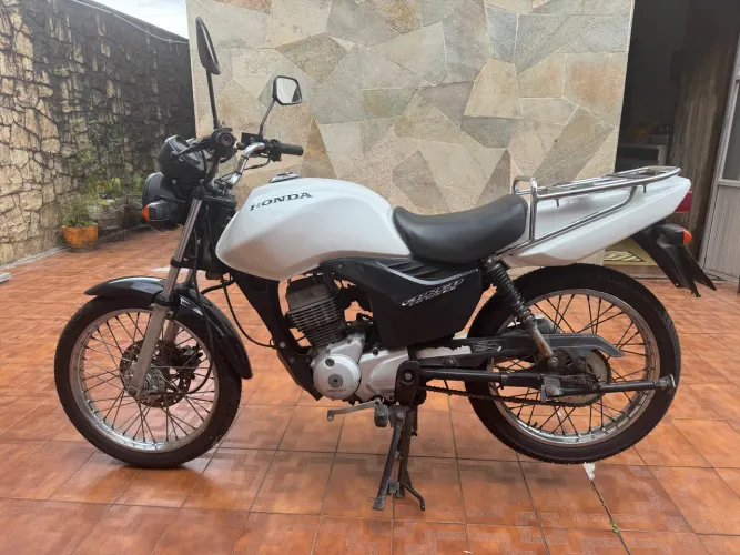 Cg125 cargo es 2013 frente a disco