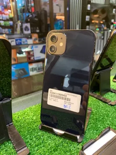 iPhone 12