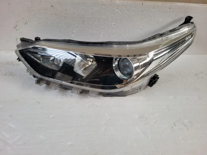 Farol esquerdo toyota yaris c/ projetor