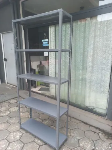 Estante de Aço 5 Prateleiras - Ideal para Organização!