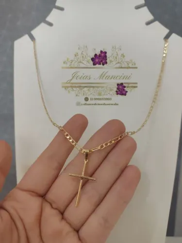 Colar com Cruz Banhado em Ouro 18k - Novo