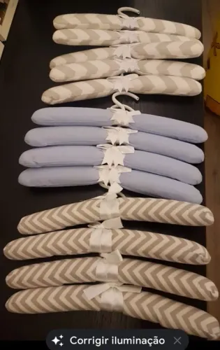 Conjunto se 16 cabides de bebê