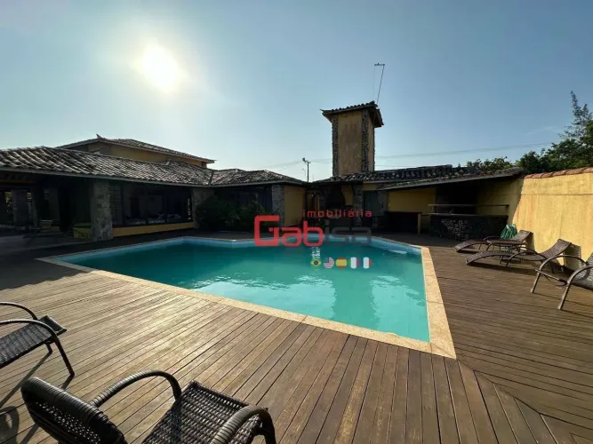Casa com 4 quartos para alugar por R$ 2.000/dia - Marina - Armação dos Búzios/RJ