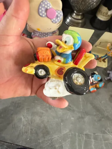 Carrinho Donald Duck colecionável