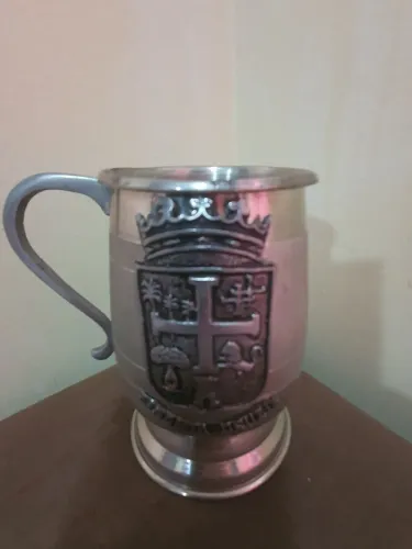 LINDA CANECA DE SANTA CRUZ