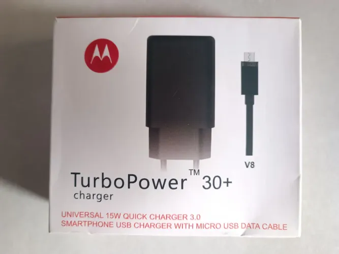 Carregador Motorola V8 ou Typo C -TurboPower 30+ 15W com Cabo Micro USB
