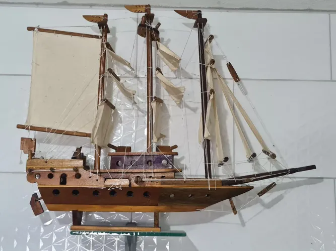 Navio Caravela Artesanal feito a mão