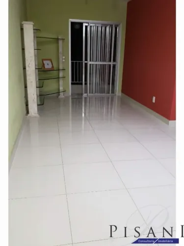 Venda de apartamento reformado e espaçoso no Estácio, Rio de Janeiro-RJ: 3 quartos, 1 sala