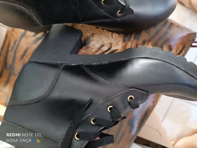 Bota Feminina Preta Salto Grosso