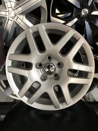 Rodas originais VW polo aro 15 semi-novas