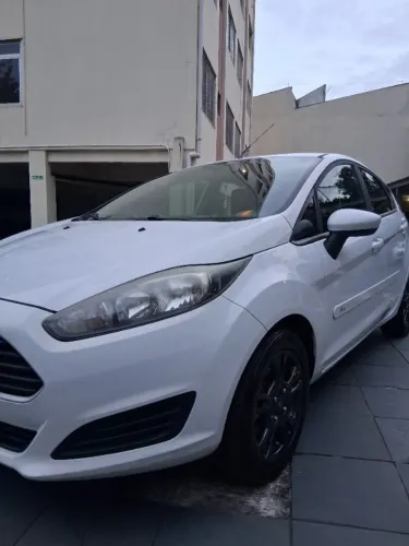 Ford Fiesta 1.5 16V Flex Mec. 5P 2014