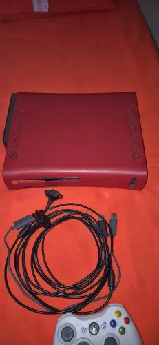 Vendo ou troco Console Xbox 360 Vermelho Tomb Rider