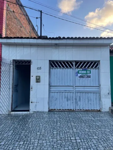 Casa no Bairro Cidade Nova. *44