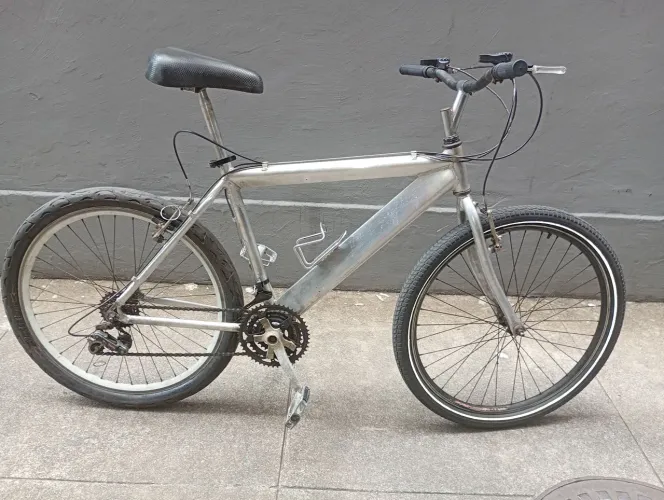 Bicicleta 26 alumínio
