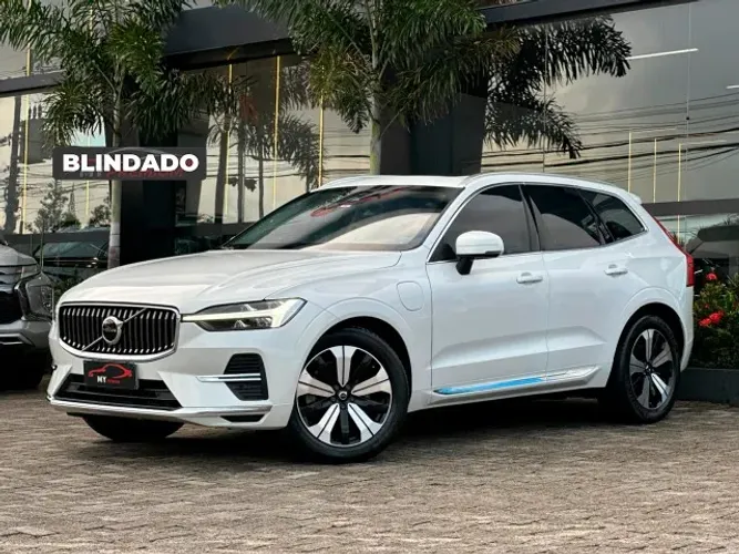Volvo XC-60 T-8 Plus 2.0 AWD (híbrido) 2023