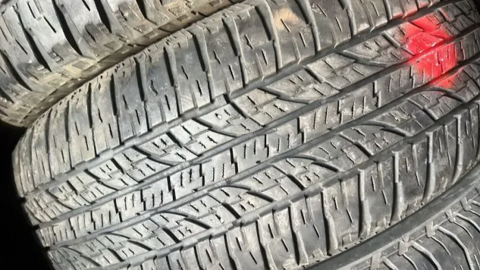 Pneu 265/65/17 Yokohama 90 % vida útil