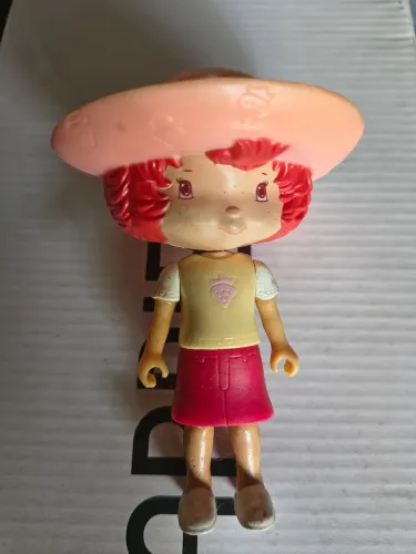 Boneca Moranguinho da estrela antiga