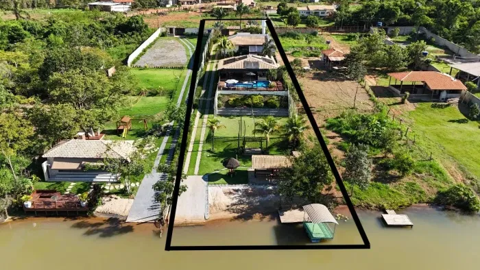 CHÁCARA NA BEIRA DO LAGO DE ARAGOIANIA Chácara à Venda, 2000.00 por R$ 1950000.00 VN17080