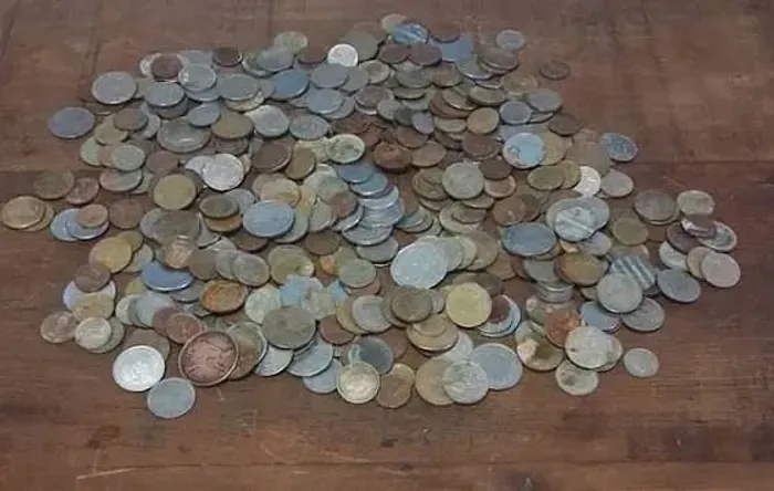 Moedas Antigas...Vendo separadamente...Pergunte!