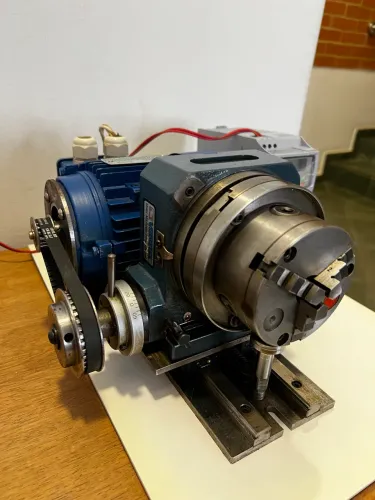 Mesa divisora quarto eixo cnc para centro de usinagem vertex weg