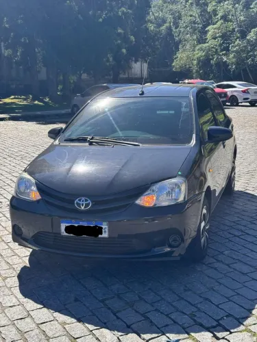 Toyota Etios 2017 1.3 X - Impecável | Segundo Dono | 2 Pneus Novos