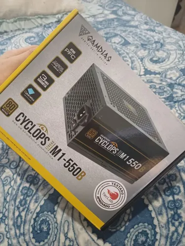 FONTE GAMER LACRADA 550 W