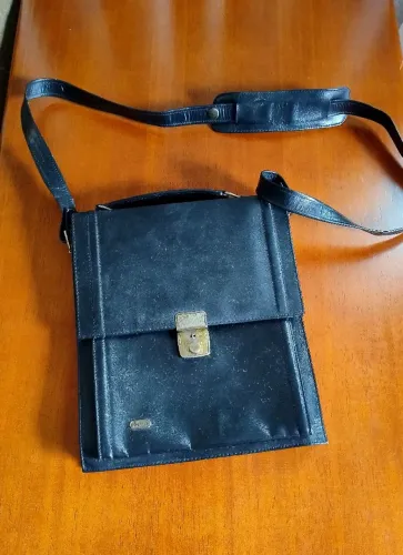 Bolsa com coldre interno de couro legítimo masculina, tiracolo